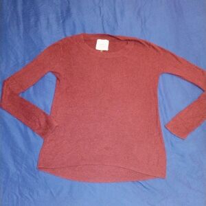 SO Rust-Colored Crewneck Sweater - Scoop Hem